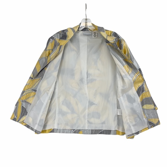 Mod Fashion Yellow and Grey Floral Open Front Blazer - Picture 5 of 14